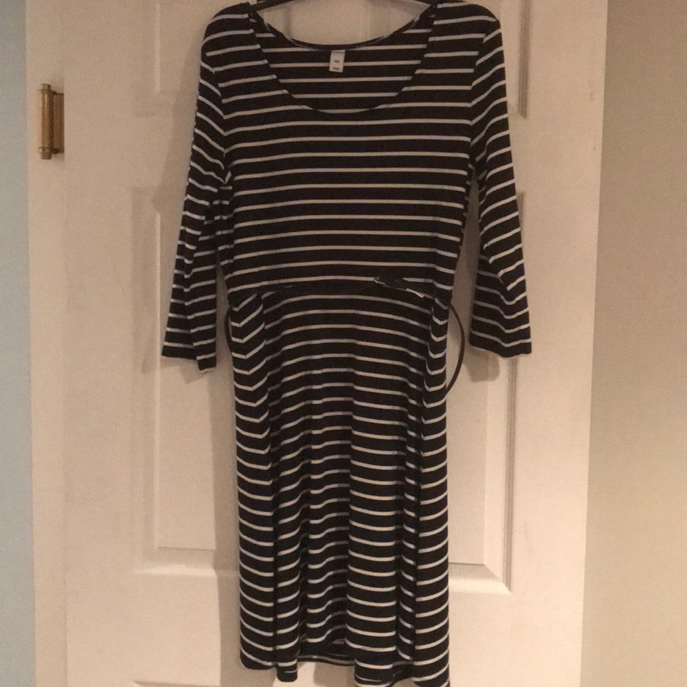 Old Navy Dress size L 3/4 sleeve black and white